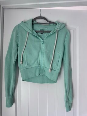 American Eagle Outfitters Mint Cropped Zip Hoodie